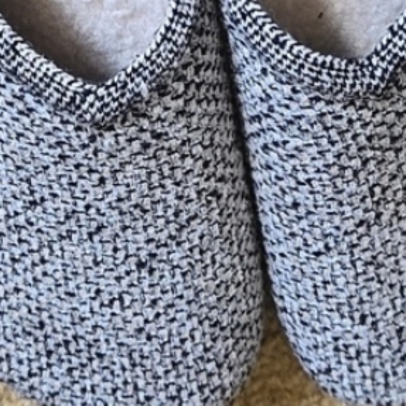 Rothys clog slip on w10. Quick List Per Request For A Show - Picture 10 of 13